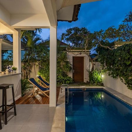 Villa Tukad Alit Seminyak  Exterior photo