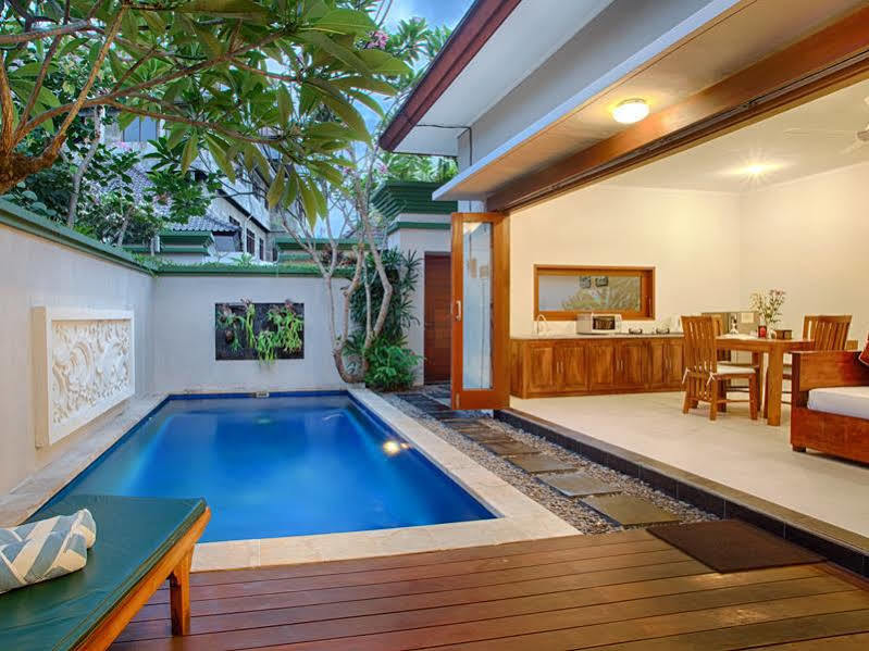 Villa Tukad Alit Seminyak  Exterior photo